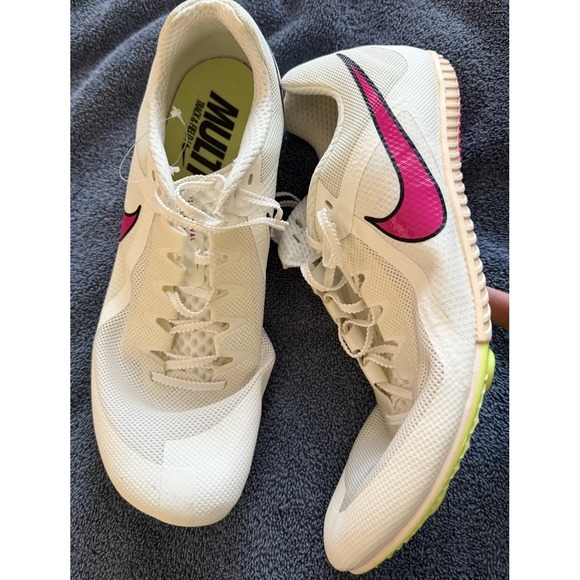 Nike Other - Nike track and field white/pink tennis shoes, no spikes, men's 13 NWOT